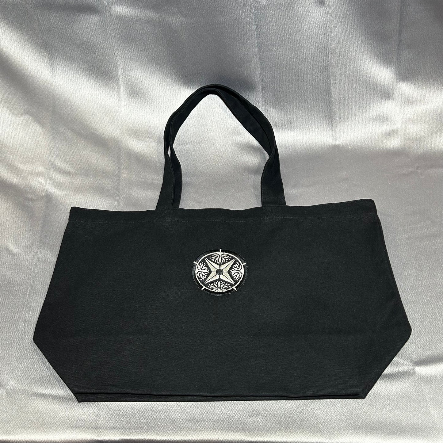 Tote bag family crest emblem Oyoko